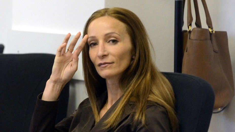 Kvetinárka Eva, ktorá si objednala úkladnú vraždu manžela, je na úteku