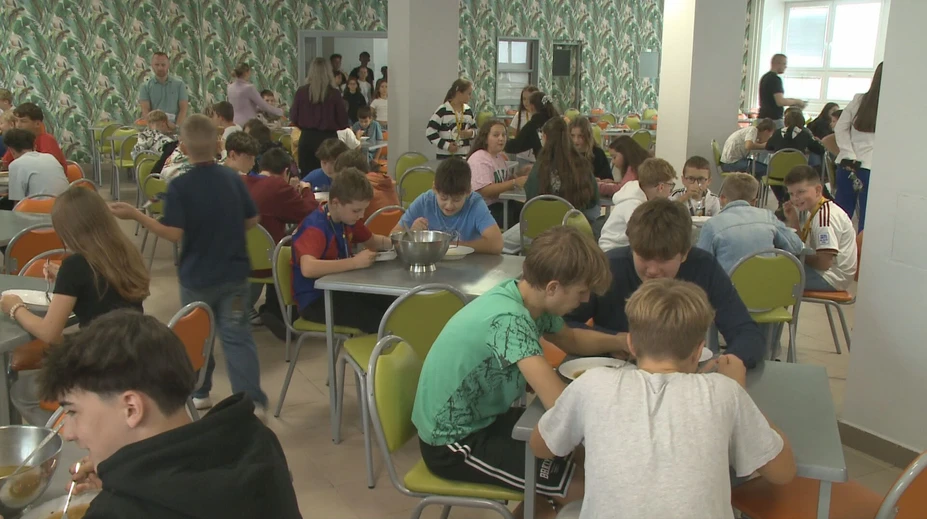 Na tejto škole v Prešove chodia deti na obed dvakrát. Nezvyčajná zmena priniesla prekvapivý výsledok