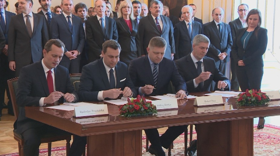 Budú politici niekedy pykať za vlastné chyby? Zo sľubov zrejme ostanú iba slová