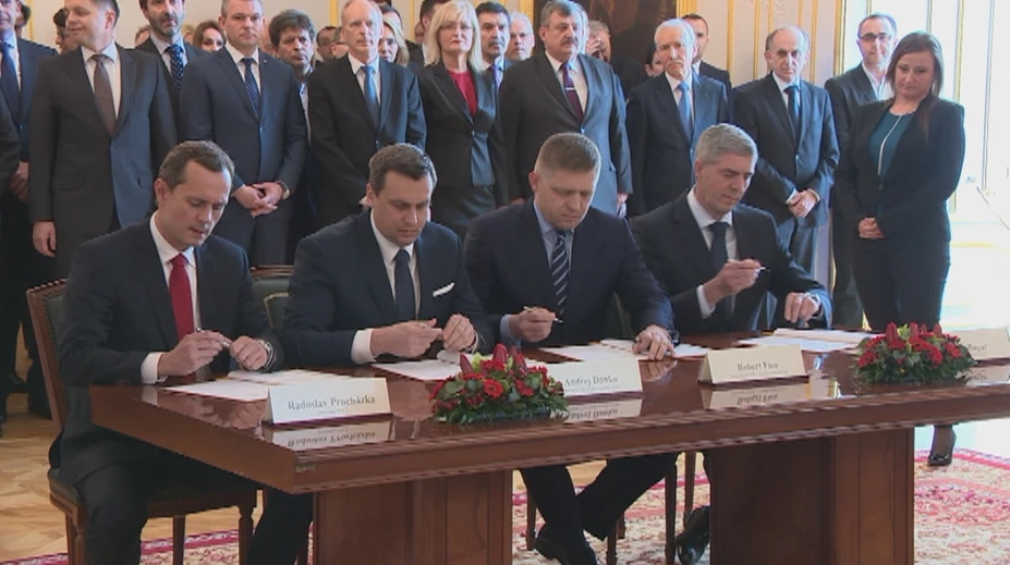 Budú politici niekedy pykať za vlastné chyby? Zo sľubov zrejme ostanú iba slová