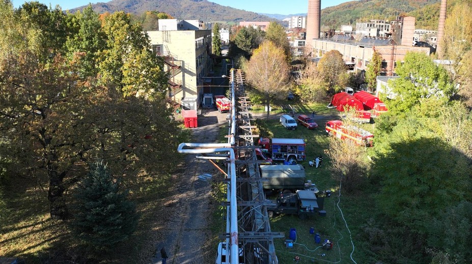 Polícia v Hnúšti zasahovala pre neoprávnenú držbu chemických bojových látok