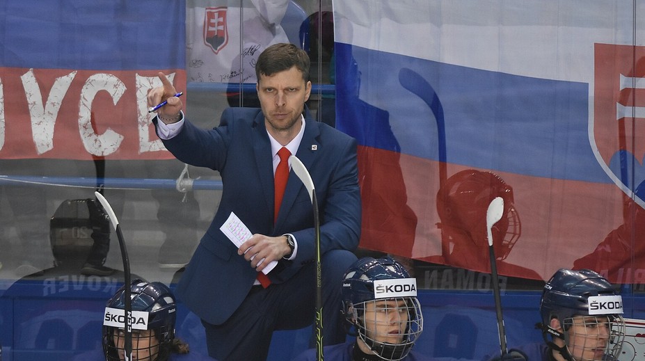 S reprezentáciou ohúril svet, potom v nej skončil. Pod jeho rukami však rastie ďalší veľký talent