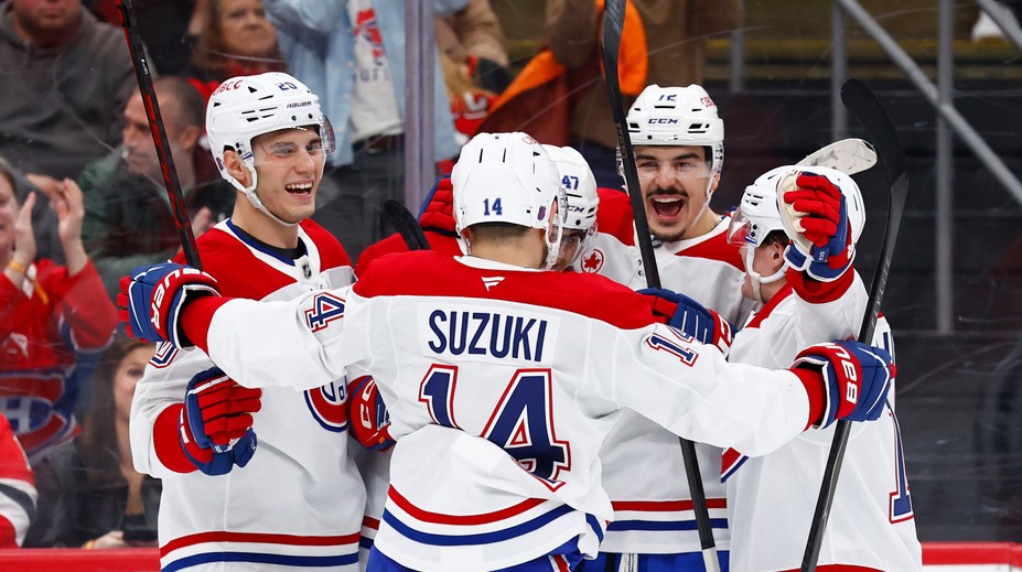 VIDEO: Súboj Slovákov priniesol drámu a triumf Montrealu. Juraj Slafkovský patril k najvyťaženejším, no nebodoval