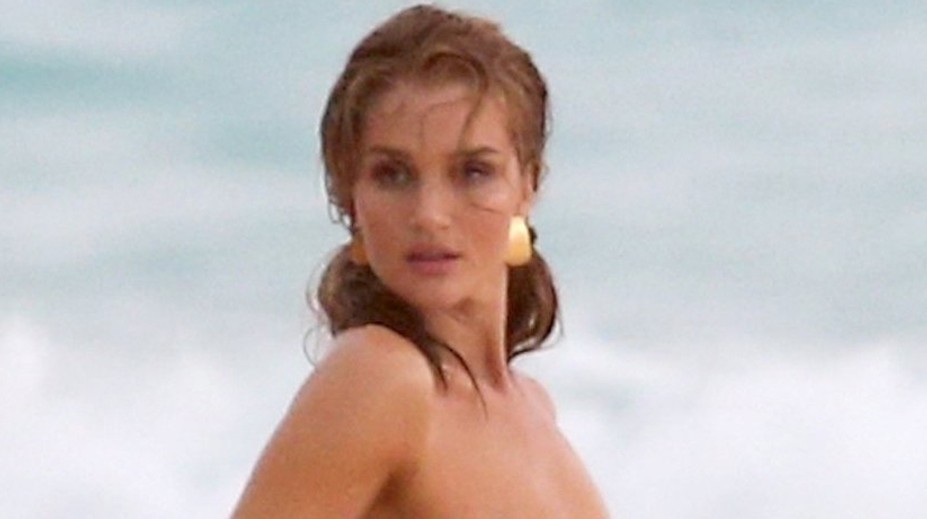 Modelka len pár mesiacov po pôrode: Odvážny záber hore bez