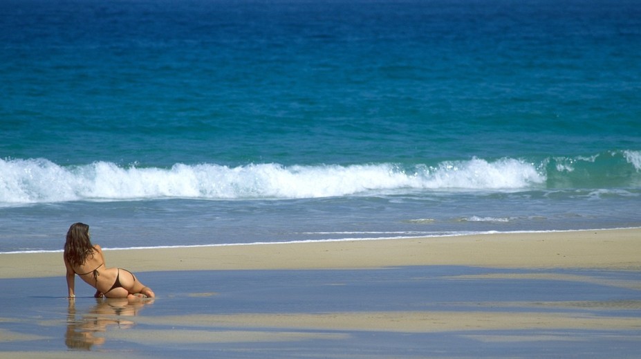 Víkend bude v populárnej dovolenkovej destinácii náročný. Úrady varujú pred extrémnym rizikom UV žiarenia