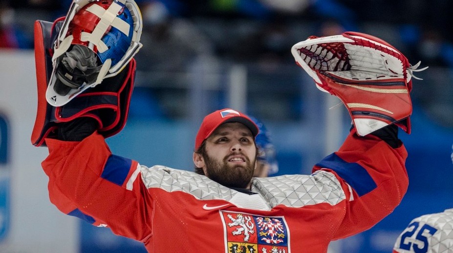 Kontroverzný český brankár sa pokúsi o reštart kariéry na severe Európy. Vracia sa do známeho prostredia