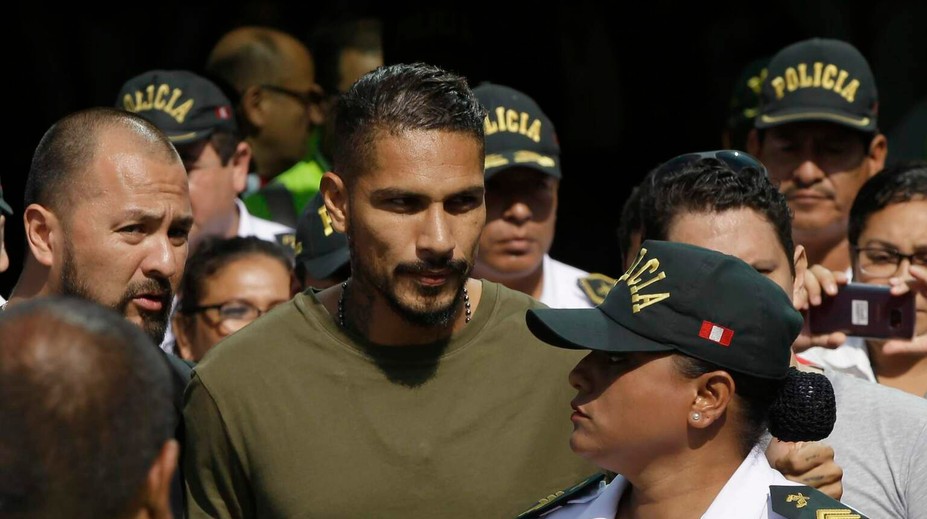 Kapitán Peru Paolo Guerrero si po dopingu predsa len môže zahrať na MS