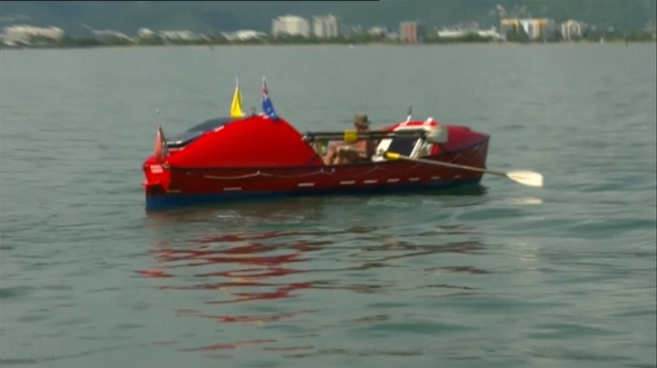 Neuveriteľné! Tento 53-ročný muž prevesloval Tichý oceán úplne sám