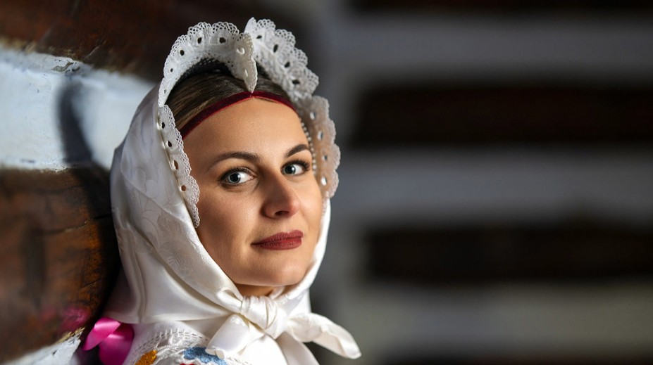 Ivana spieva v rusínčine, prináša tradičné piesne mladým ľuďom