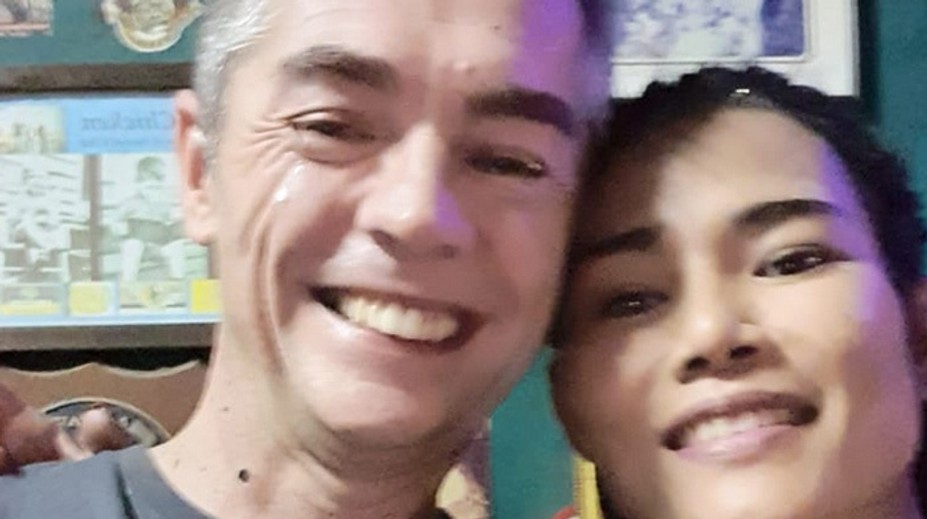 Tragédia na Silvestra. Muž (†50) zomrel po tom, ako mu svetlica vybuchla pri tvári