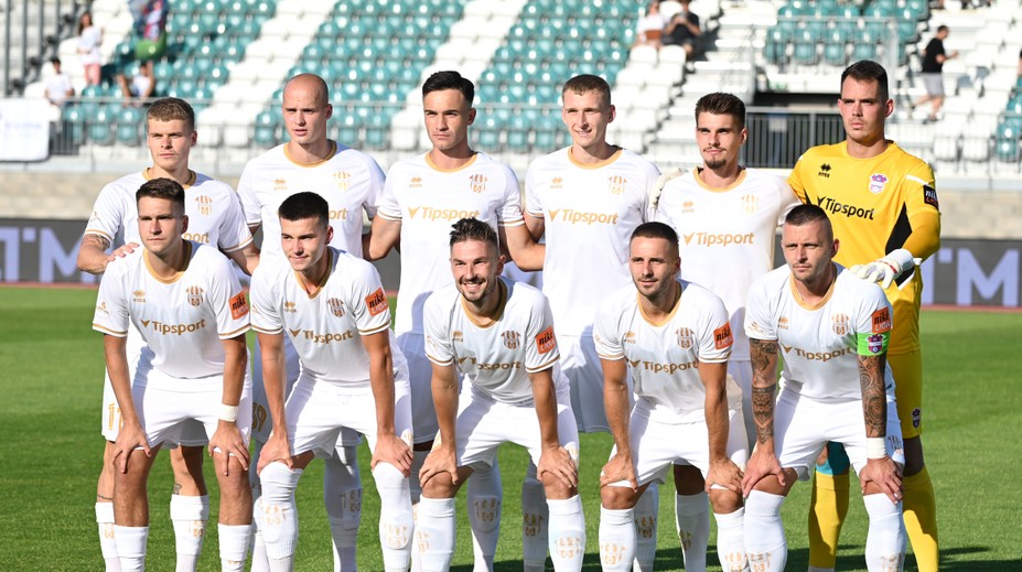 S reprezentáciou postúpil na MS, teraz ide zachrániť posledný tím ligy. ViOn má nového trénera