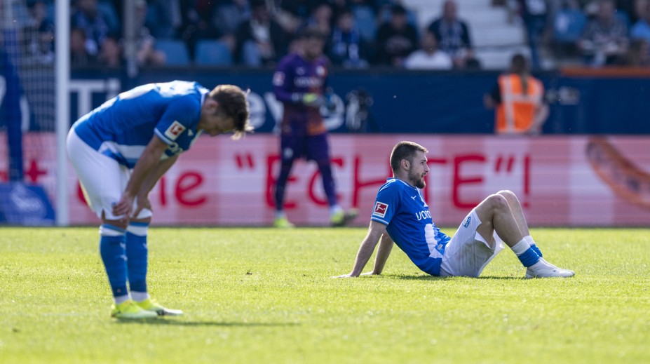 Čierny deň pre Slovákov v Nemecku. Berov Bochum i Javorčekov Kiel definitívne vypadli z Bundesligy