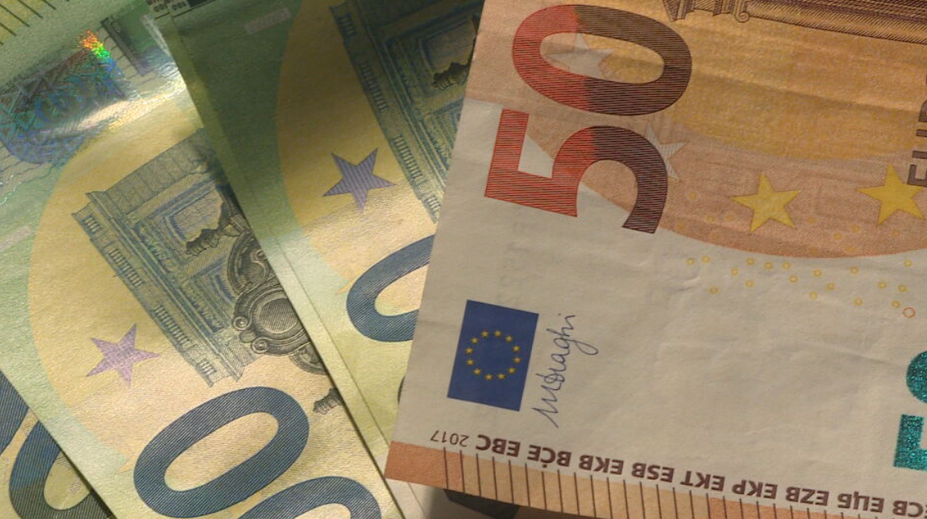 Viacero opatrovateľov a ťažko postihnutých v auguste ešte nedostalo príspevky. Pre mnohých je to jediný príjem