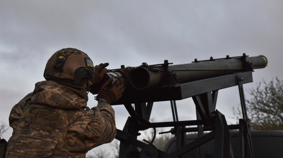 Rusi už spustili pripravovanú ofenzívu, priznáva Syrskyj. Pokrok dosiahli v siedmich frontových oblastiach