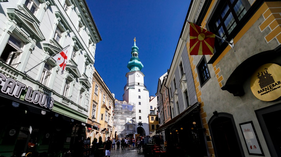 Michalská veža je späť. Jednu z dominánt Bratislavy otvoria po rekonštrukcii