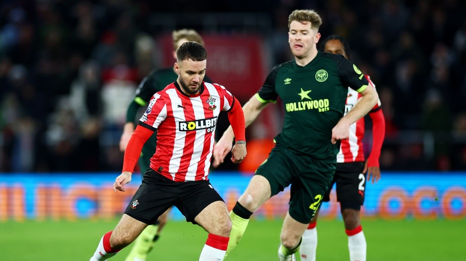 VIDEO: Po vysokej prehre sa musel vzdať dresu. Získala ho fanúšička, ktorá trafila výsledok zápasu