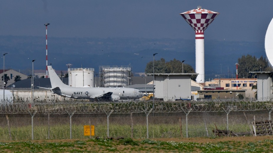 Žiadosť o pristátie sa zamieta. Po Španielsku sa USA otočil chrbtom ďalší spojenec z NATO
