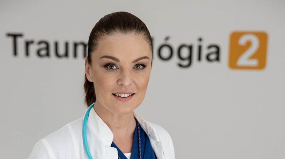 Veľký návrat pred kamery: Elena Podzámska v Sestričkách zamieša karty