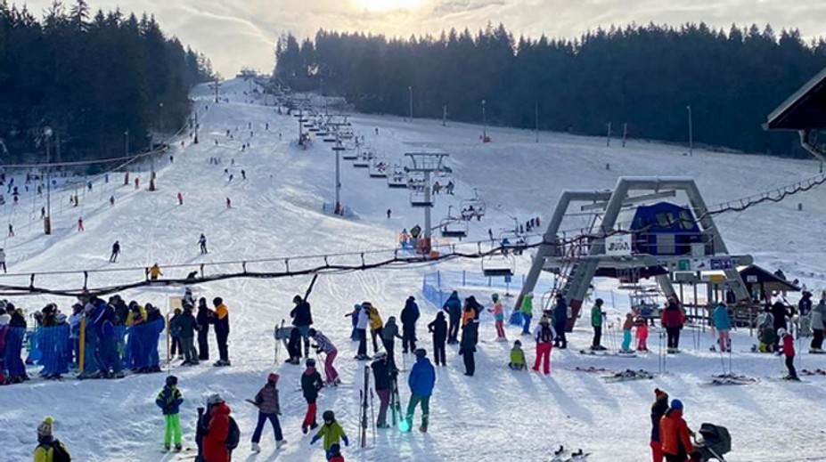 V Jasenskej doline uviazli na sedačkovej lanovke desiatky ľudí