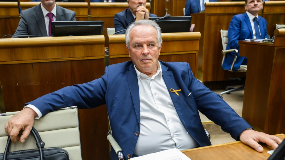 Prezident vymenuje Radačovského a Kmeca za veľvyslancov budúci týždeň. S prvým sa chce ešte rozprávať