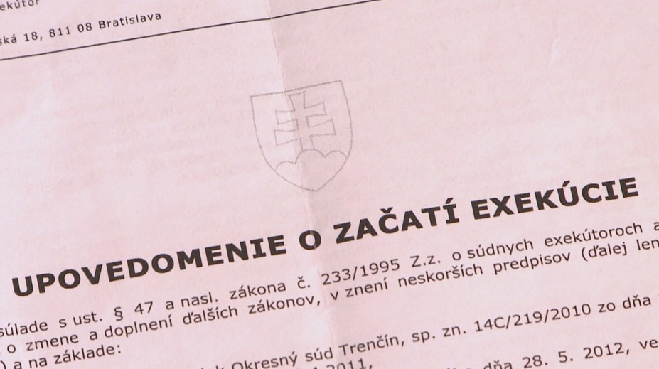 Vláda chce meniť pravidlá exekúcie. Zadĺženým Slovákom ostane viac v peňaženke