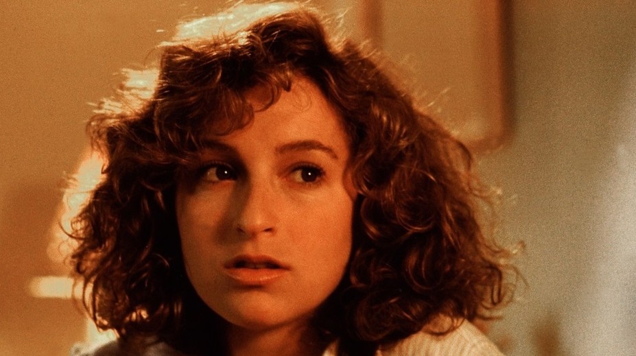 Fanúšikovia Baby z Hriešneho tanca majú hlavy v smútku. Jej život je v troskách