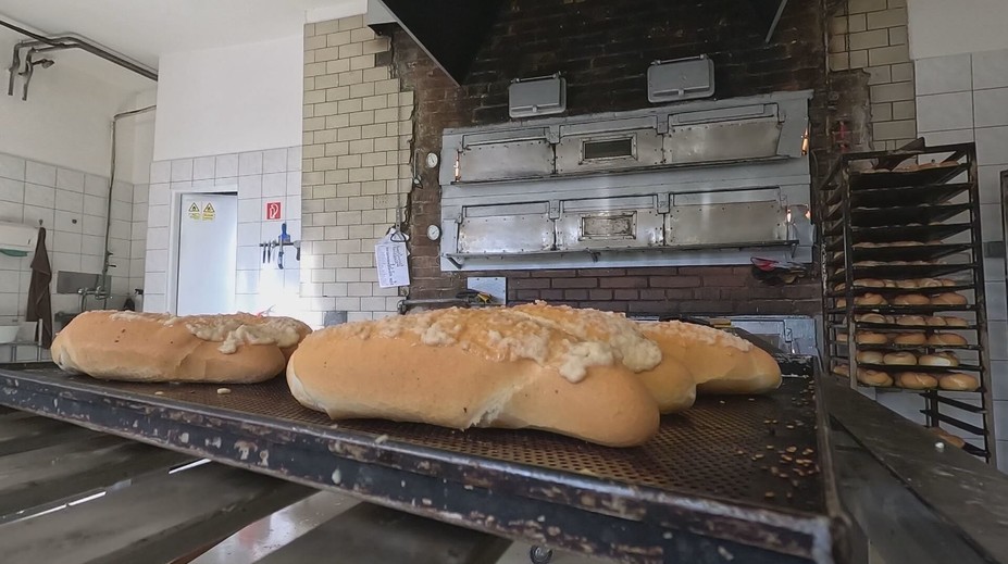 Pec, ktorá nikdy nevyhasla. V obci neďaleko českých hraníc pečú unikátny chlieb