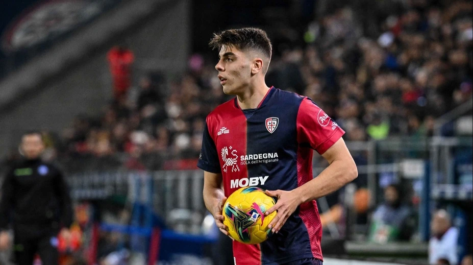 Cagliari dosiahlo veľké víťazstvo, venovali ho spoluhráčovi. Obert sa vyjadril k možnému prestupu