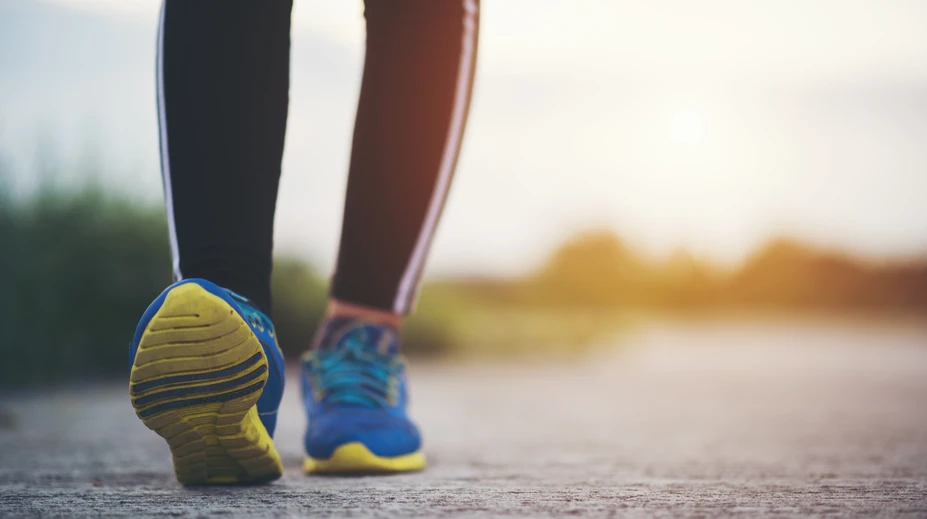 Nový fitness trend nepotrebuje posilňovňu. Stačí 30 minút chôdze