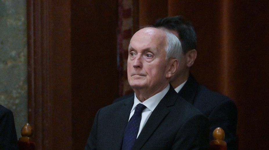 Maďarský parlament zvolil za prezidenta Andrása Baku