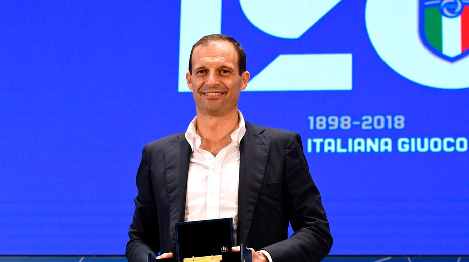 Najlepším trénerom talianskej ligy sa za predošlú sezónu stal Massimiliano Allegri