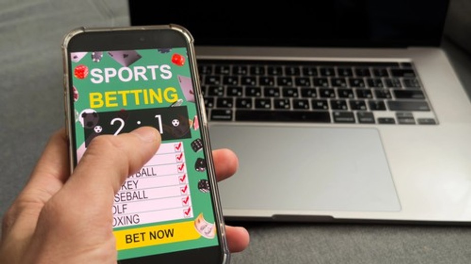 Na obľúbenej zábavke prichádzajú mladí muži o desaťtisíce eur. Lákavé hry sú mimoriadne návykové