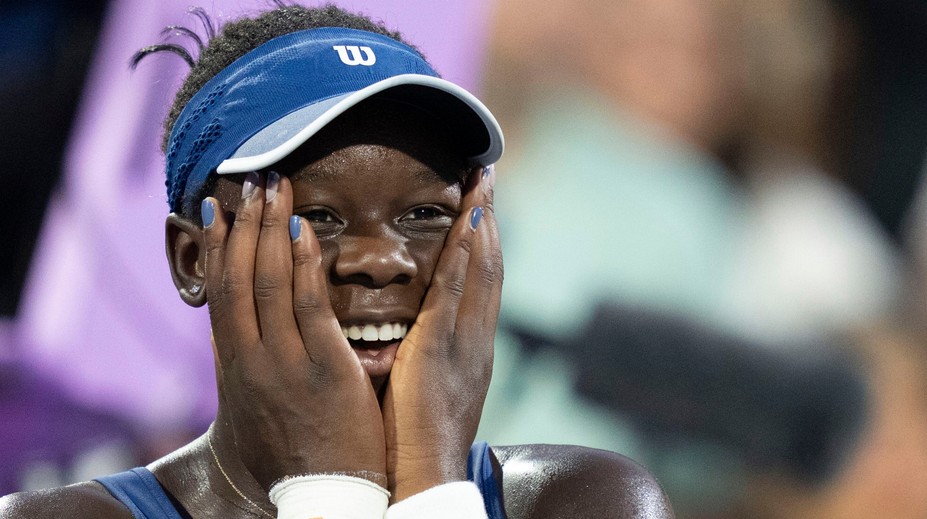 Spanilú jazdu domácim turnajom zakončila ziskom titulu. Mladučká Kanaďanka prekvapila tenisový svet