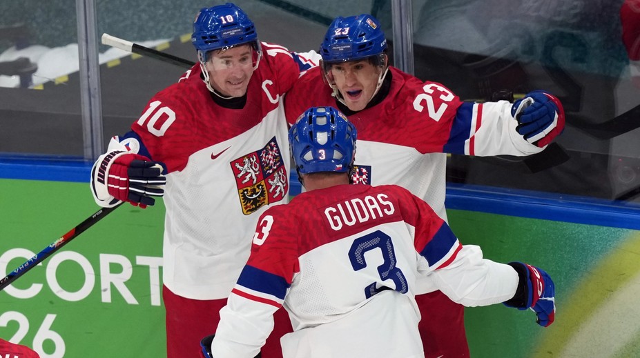 Totálny skrat rozhodcov, Česi takmer Kanadu vyradili neprávom. Sami píšu, že ich gól platiť nemal