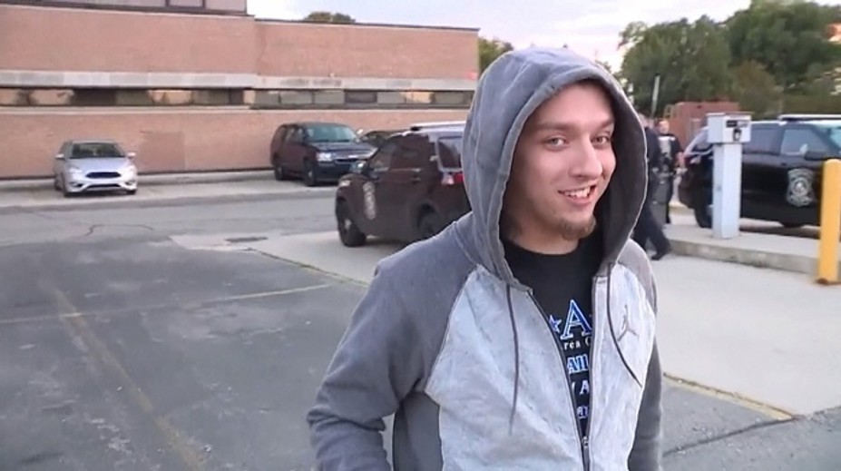 Zločinec so zmyslom pre humor. Policajtom dal výzvu, no prerátal sa