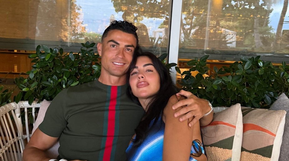 Cristiano Ronaldo zverejnil fotky zo svadby s Georginou: Také šaty nevesty nikto nečakal