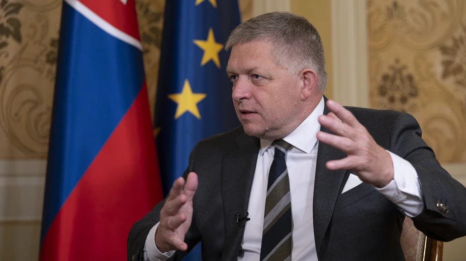Zrušenie transakčnej dane sa komplikuje. Premiér Fico chce rozhodnutie ešte prehodnotiť