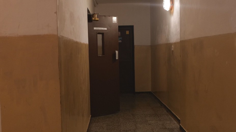 Nekonečný príbeh v slovenskej bytovke: Chceli vymeniť výťah, no skôr im vedľa postavili nákupné centrum