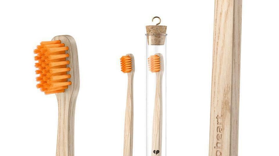 V Bratislave chcú obnoviť výrobu zubných kefiek na historických strojoch