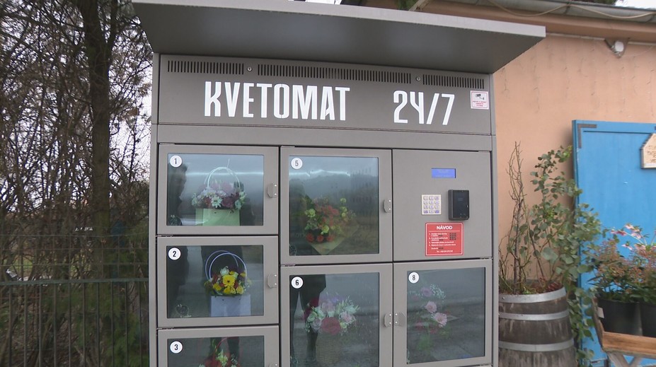 Vajíčka, kytice aj hotová pizza. Na Slovensku sa objavujú automaty s rozmanitým tovarom