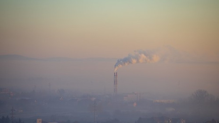 Čo robí smog s naším mozgom? Vedci prišli so šokujúcim zistením o Alzheimerovej chorobe