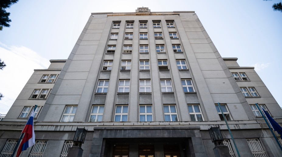 Rezort vnútra varuje pred výpadkom služieb. Dotknuté sú aj klientske centrá