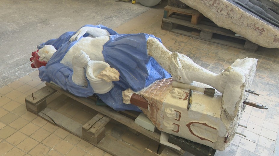 Vzácna socha z 18. storočia v Bratislave prežila dva požiare: Napokon jej detaily zničil samozvaný estét