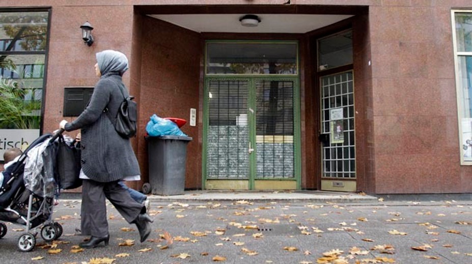 Odíďte z Ameriky! Kričala Newyorčanka, ktorá zaútočila na dve moslimské matky s kočíkmi