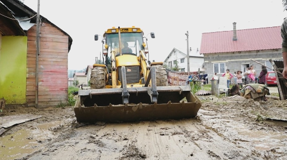 Pod Tatrami úradovala veľká voda. Pomáhať pri odstaňovaní škôd museli aj nezamestnaní