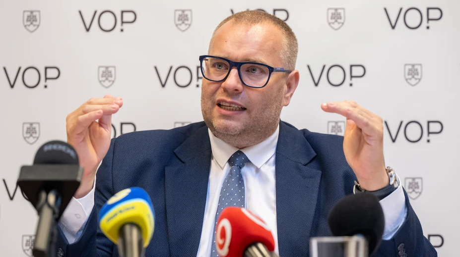 Ombudsman požiadal políciu o ochranu v reakcii na vyhrážky, ktoré úrad dostáva