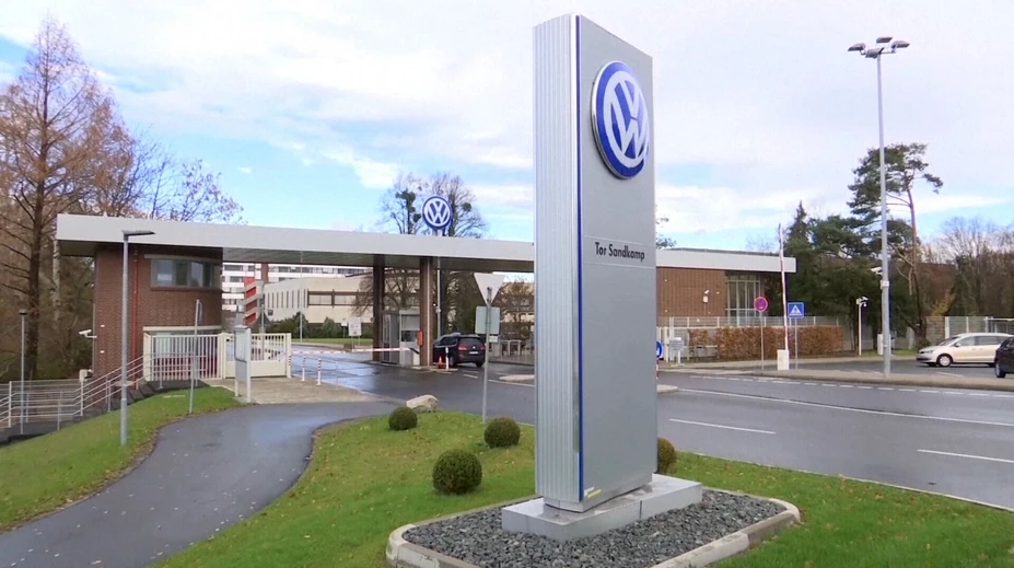 Volkswagen chystá historické škrty. Pre bratislavský závod však prišla dobrá správa