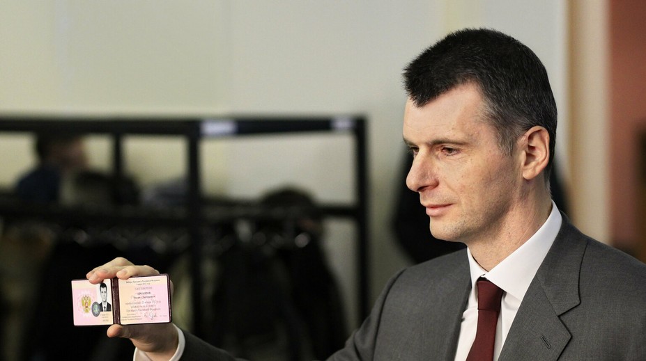 Spoločnosť miliardára Prochorova prehľadala tajná služba