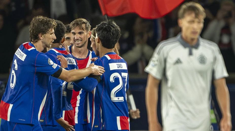 VIDEO: Trieda Dembelého, krásny gól Camaru či Takáčove čary. V Parku princov sa stretli dva vesmíry