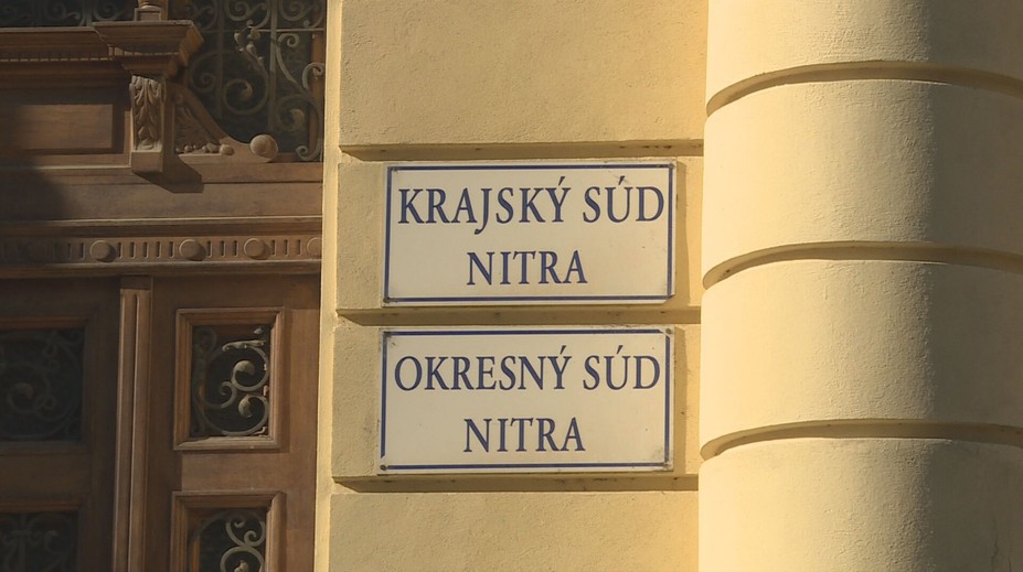 „Kedy sa to skončí?“ Súd s manželmi obžalovanými zo sexuálneho násilia je už šesť rokov iba na začiatku